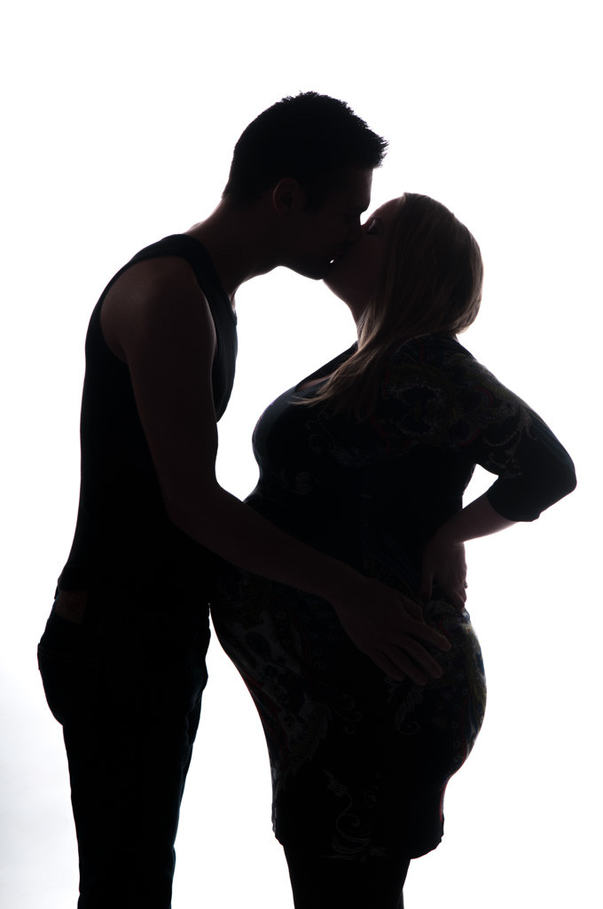 backlit baby bump photo