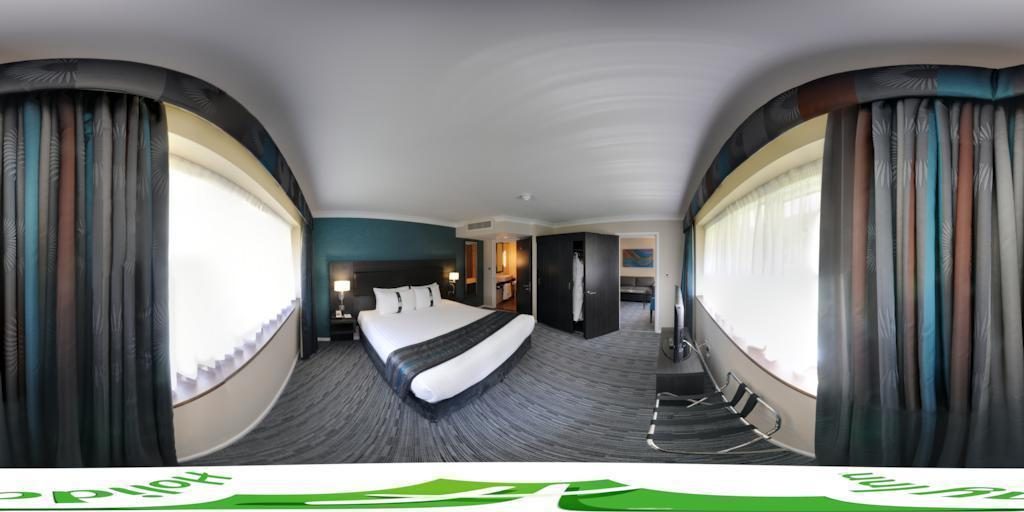 Commercial photography for Holiday Inn